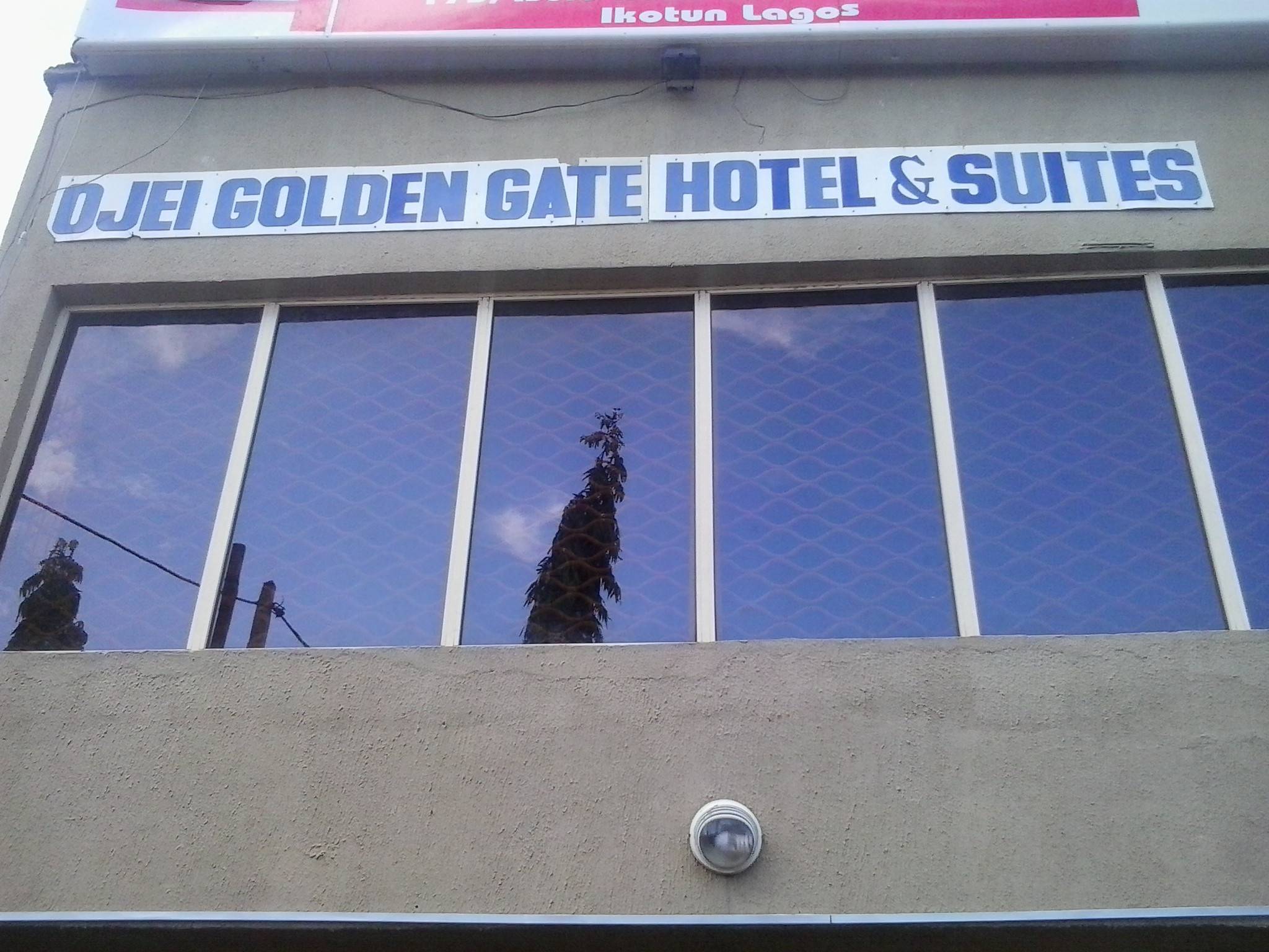 Ojei Golden Gate Hotel And Suite 