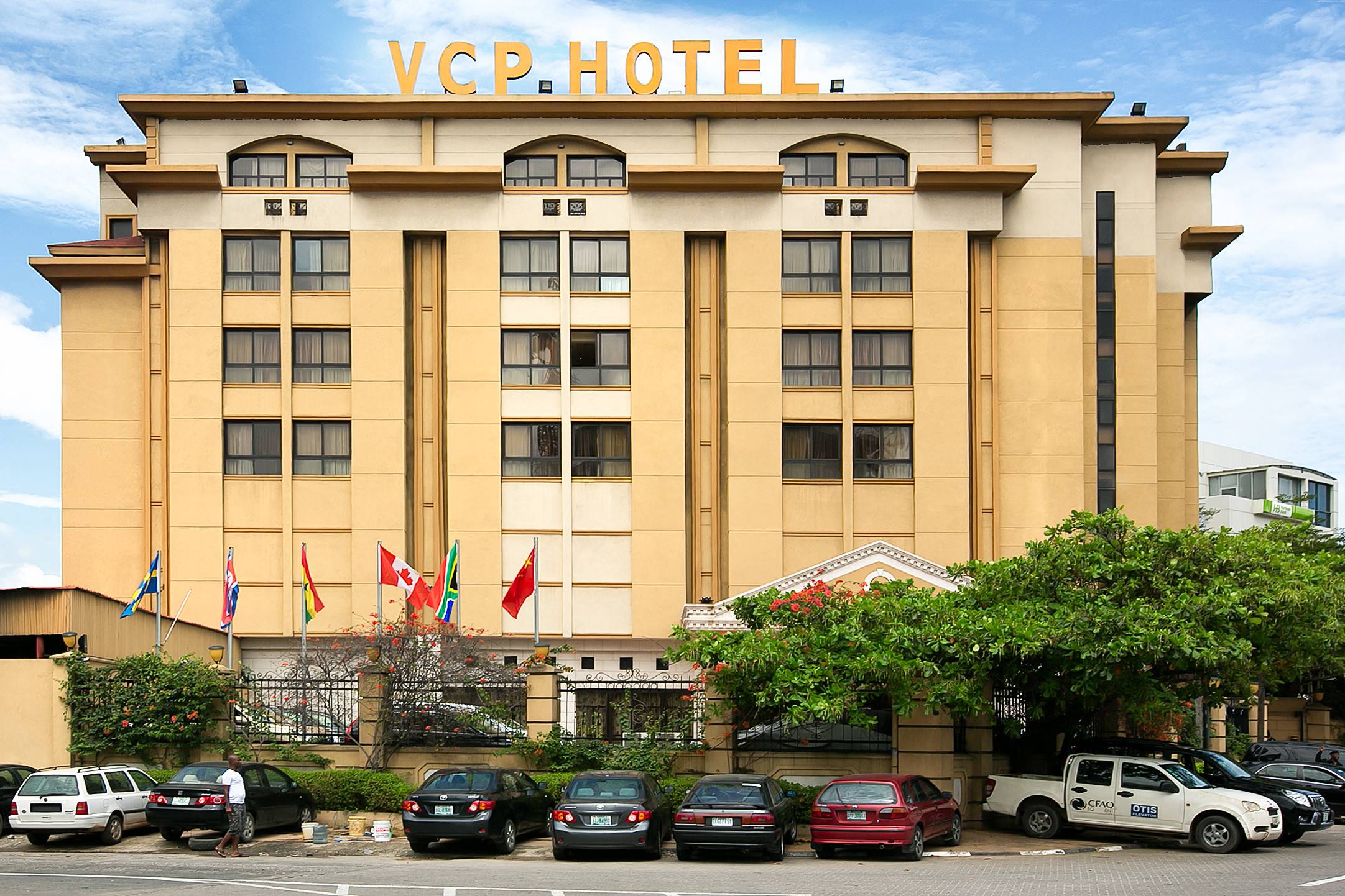 Victoria Crown Plaza Hotel