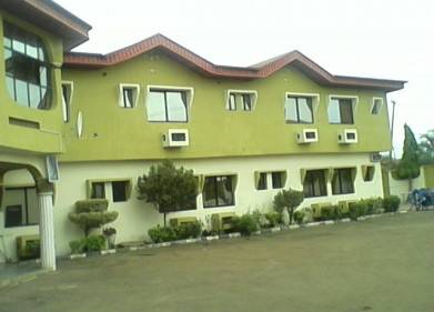 Micdeb Hotel And Suites Picture