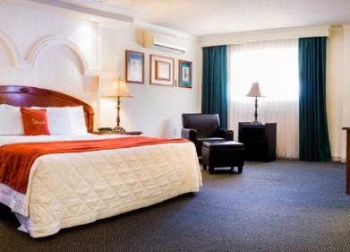Aliana Hotel & Suites Picture