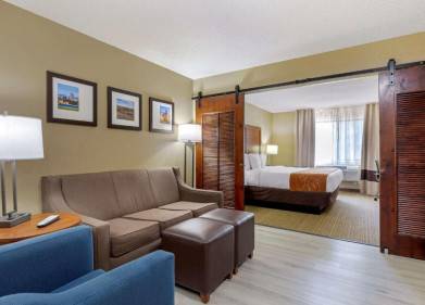 Comfort Suites Lakewood - Denver Picture