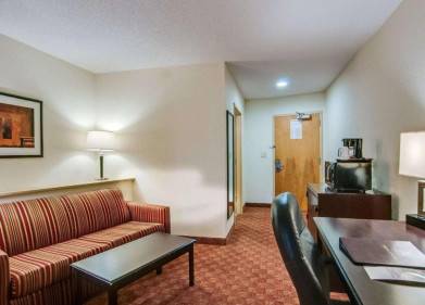 Comfort Suites Salem-Roanoke I-81 Picture
