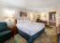 La Quinta Inn & Suites By Wyndham Cleveland - Airport North