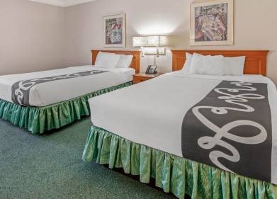 La Quinta Inn & Suites By Wyndham Dallas - Addison Galleria Picture