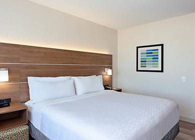 Holiday Inn Express Los Angeles - LAX Airport Picture