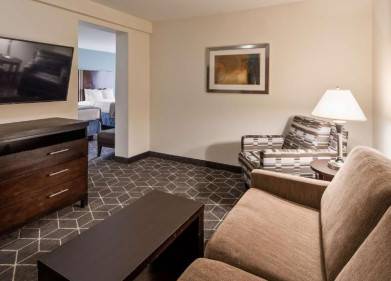 Best Western Plus Portage Hotel & Suites Picture