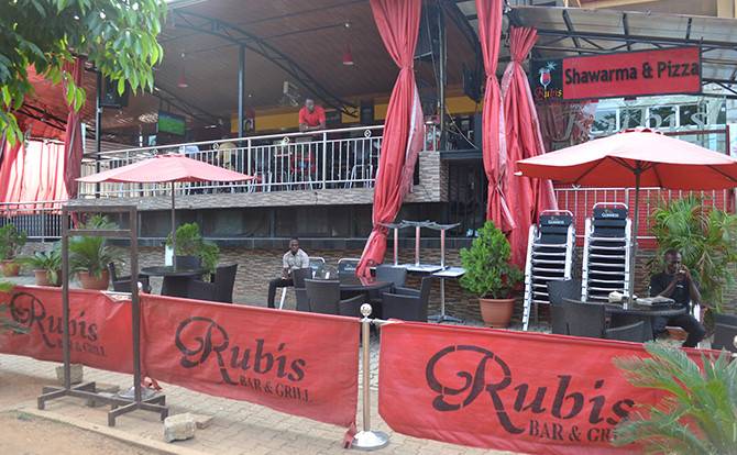 Rubis Bar and Grill