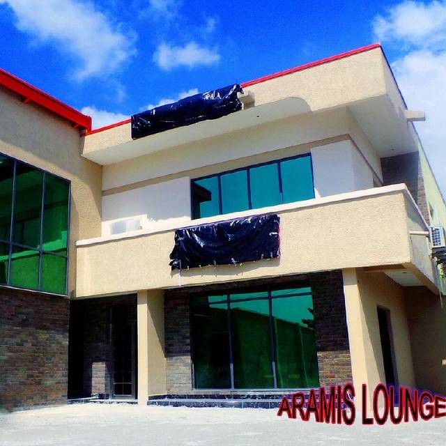 Aramis Lounge